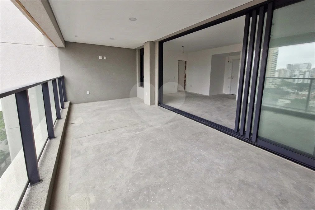 Apartamento à venda com 3 suítes em Brooklin, São Paulo, SP