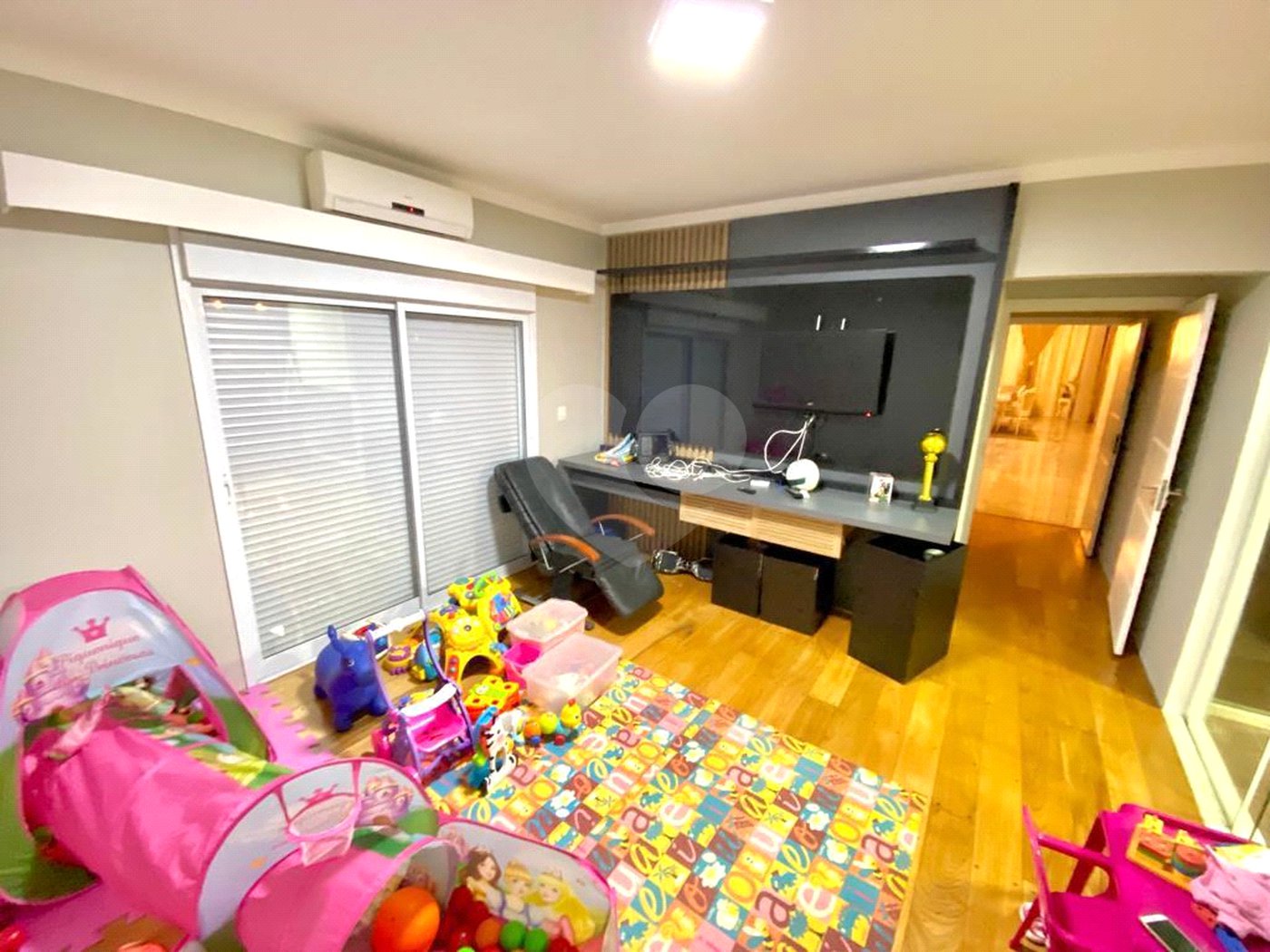 Casa para alugar com 5 suítes em Parque Residencial Damha, Araraquara, SP
