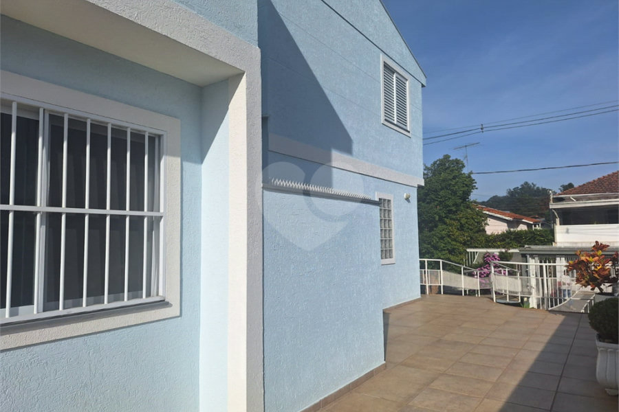 Casa à venda com 3 quartos, sendo 1 suíte, no condomínio Morada do Horto, São Paulo - SP