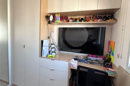 Apartamento à venda com 2 suítes em Vila Firmiano Pinto, São Paulo, SP