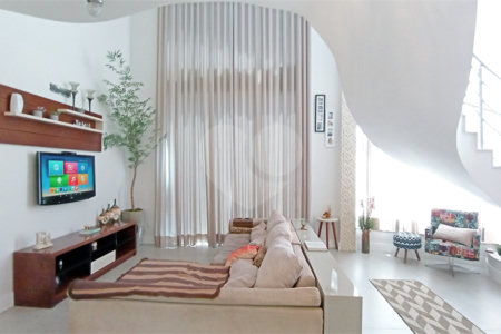 Casa à venda com 3 suítes no condomínio Vila do Sol, Valinhos - SP
