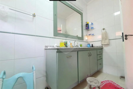 Casa à venda com 6 quartos, sendo 5 suítes, em Jardim São Bento, São Paulo, SP