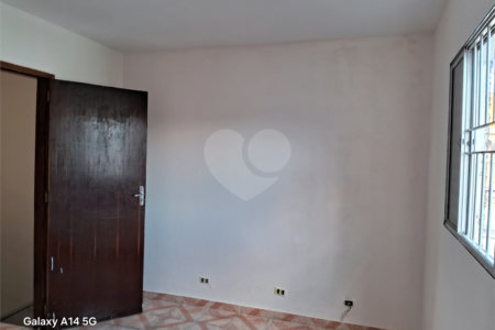 Sobrado à venda ou para alugar com 2 quartos em Vila Aimoré, São Paulo, SP