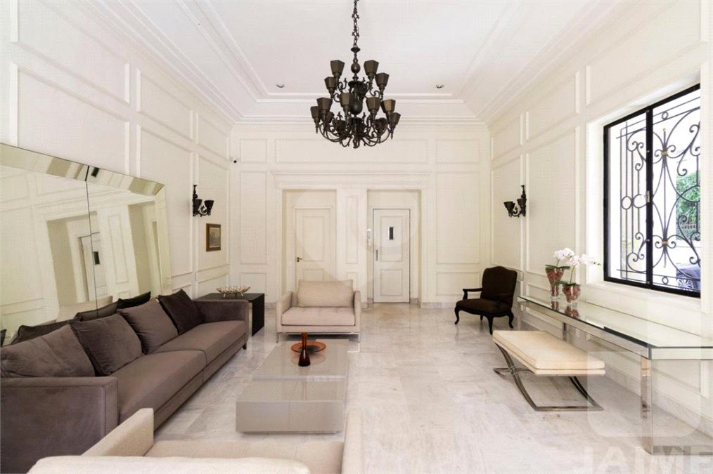 Apartamento à venda ou para alugar com 4 quartos, sendo 2 suítes, em Higienópolis, São Paulo, SP