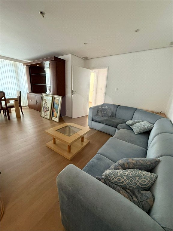 Apartamento à venda com 3 quartos, sendo 1 suíte, em Santa Cecília, São Paulo, SP