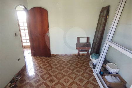 Casa à venda com 3 quartos, sendo 1 suíte, em Jardim das Palmeiras, Várzea Paulista, SP