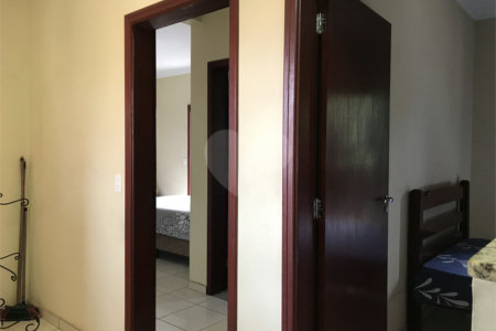 Casa à venda com 3 quartos, sendo 1 suíte, em Wanel Ville, Sorocaba, SP