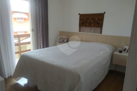 Casa à venda com 4 quartos, sendo 2 suítes, em Jardim Caparelli (mailasqui), São Roque, SP