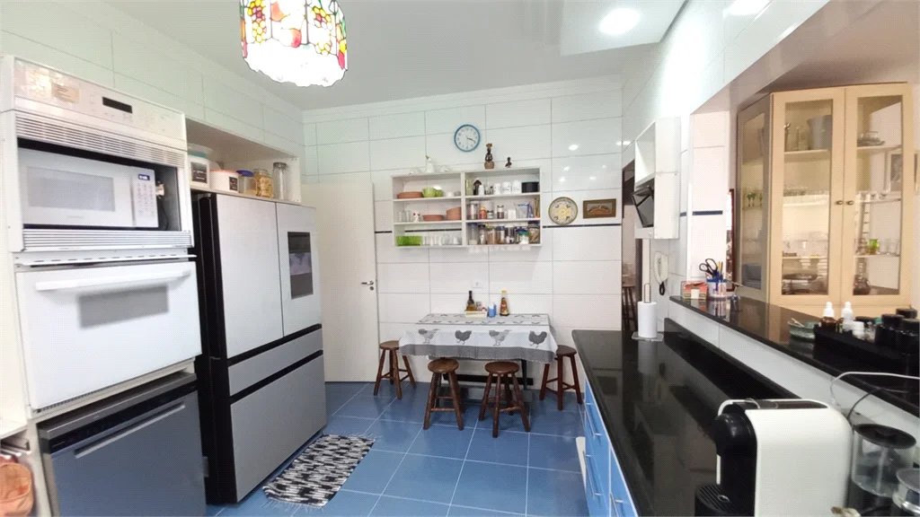 Sobrado à venda com 3 quartos, sendo 1 suíte,  em Vila Gomes, São Paulo, SP