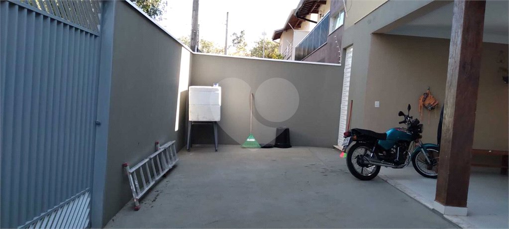 Casa à venda com 3 quartos, sendo 1 suíte, em Santa Cândida, Vinhedo, SP