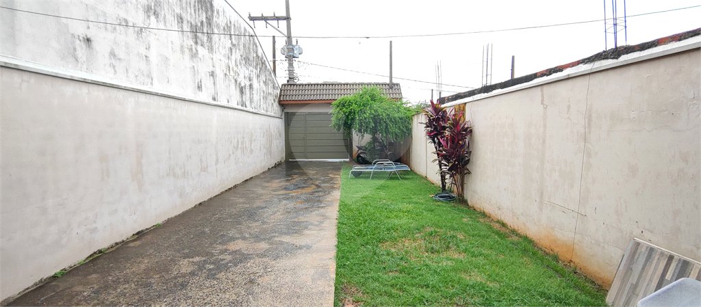 Casa à venda com 2 quartos, sendo 1 suíte, em Jardim Nair Maria, Salto, SP