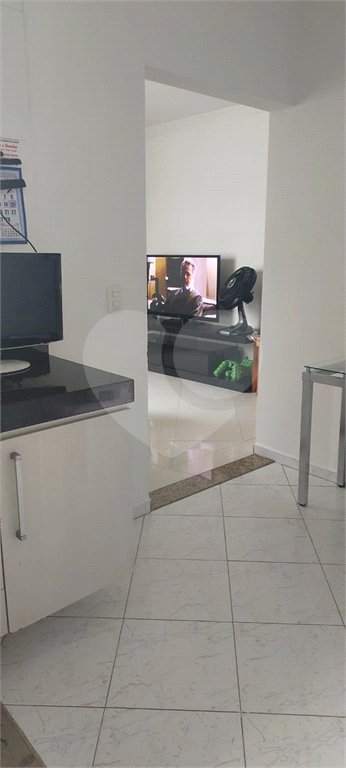 Casa à venda com 2 suítes no condomínio Residencial Maracujás, São Paulo - SP