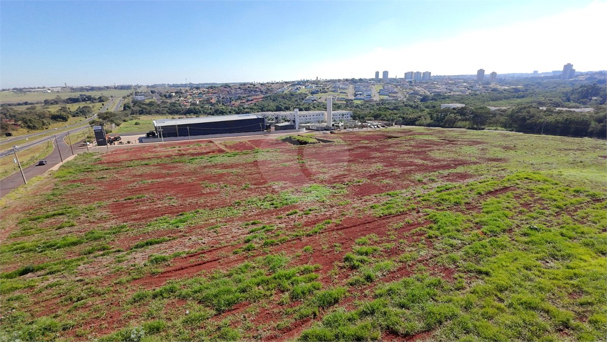 Terreno à venda em Jardim Quitandinha II, Araraquara, SP