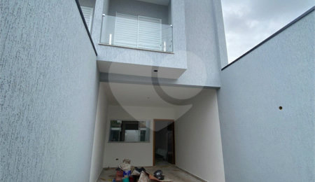 Sobrado à venda com 3 quartos, sendo 1 suíte,  em Vila Medeiros, São Paulo, SP