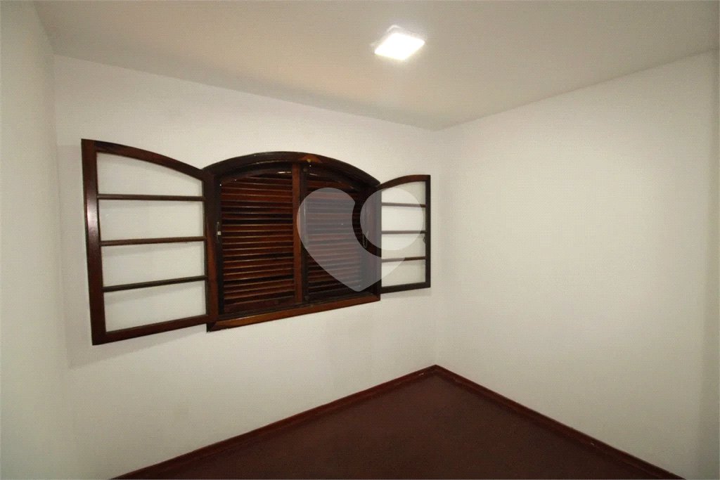 Sobrado à venda com 3 quartos, sendo 1 suíte,  em Vila Nova Mazzei, São Paulo, SP