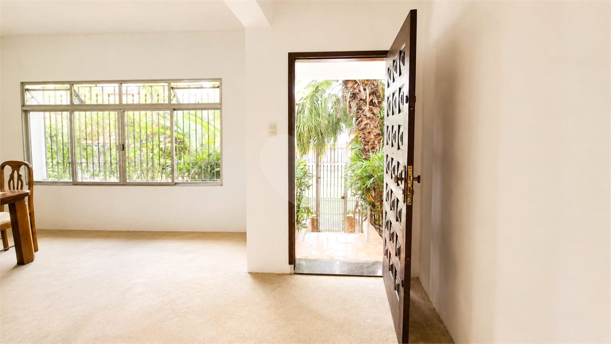 Casa Térrea à venda com 3 quartos, sendo 2 suítes, em Vila Albertina, São Paulo, SP
