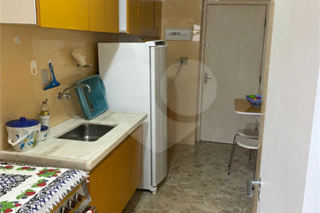 Apartamento à venda com 2 quartos em Pitangueiras, Guarujá, SP