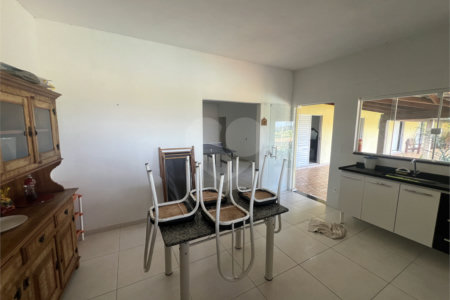 Casa à venda com 4 quartos, sendo 1 suíte, em Mato Seco, Itapetininga, SP