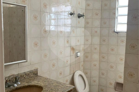 Sobrado à venda com 3 quartos em Vila Progredior, São Paulo, SP