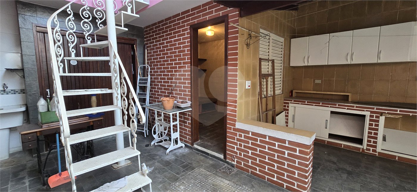 Casa à venda com 3 quartos, sendo 1 suíte, em Lar São Paulo, São Paulo, SP