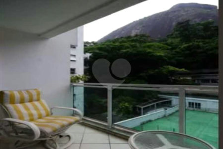 Cobertura à venda com 2 quartos, sendo 1 suíte, em Lagoa, Rio de Janeiro, RJ