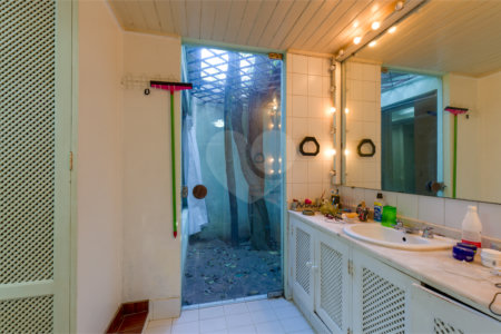 Casa Térrea à venda com 5 quartos, sendo 2 suítes, em Alto da Boa Vista, São Paulo, SP