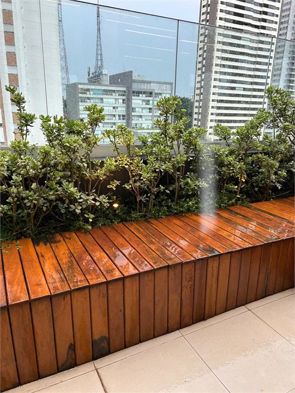 Apartamento à venda ou para alugar com 1 quarto em Pinheiros, São Paulo, SP