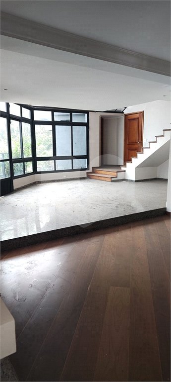 Duplex à venda com 3 suítes em Vila Suzana, São Paulo, SP