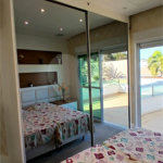 Casa à venda com 3 suítes no condomínio Figueira Garden, Atibaia - SP