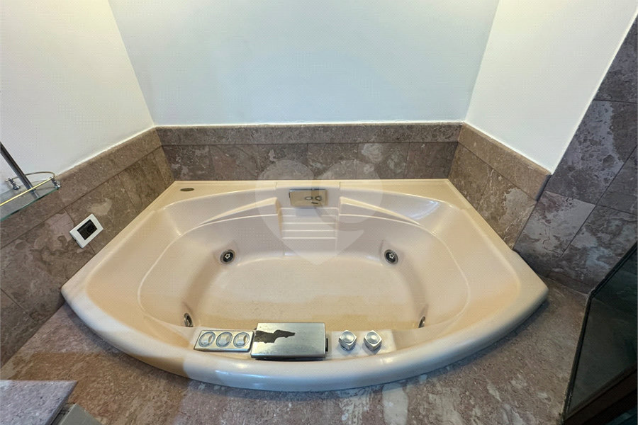 Apartamento à venda com 4 quartos, sendo 3 suítes, em Santana, São Paulo, SP