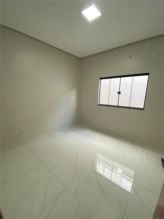 Casa à venda com 3 quartos, sendo 1 suíte,  em Jardim Iracema, Balsas, MA