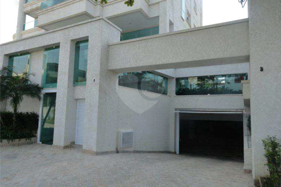 Apartamento à venda com 3 suítes em Jardim Virgínia, Guarujá, SP