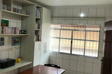 Casa à venda com 3 quartos, sendo 1 suíte, em Cidade Cruzeiro do Sul, Suzano, SP