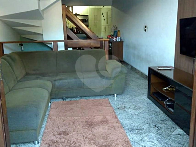 Sobrado à venda com 3 quartos, sendo 1 suíte,  em Vila Guilherme, São Paulo, SP