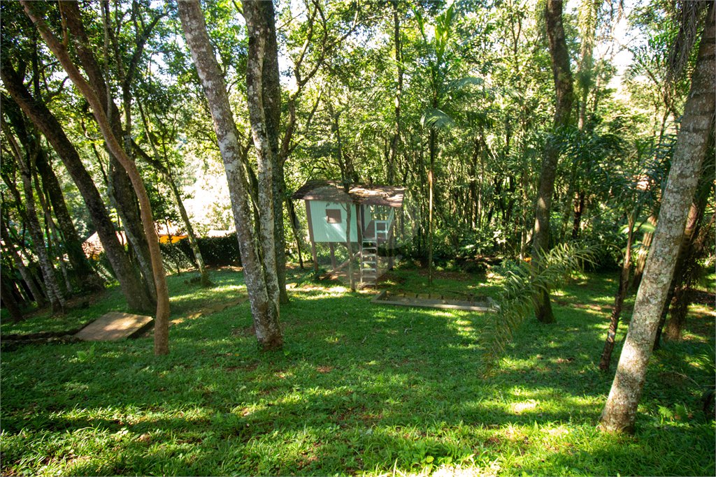 Casa à venda com 4 suítes no condomínio Sítio Primavera, São Roque - SP