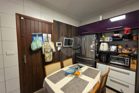 Casa à venda com 3 quartos, sendo 1 suíte, em Água Fria, São Paulo, SP