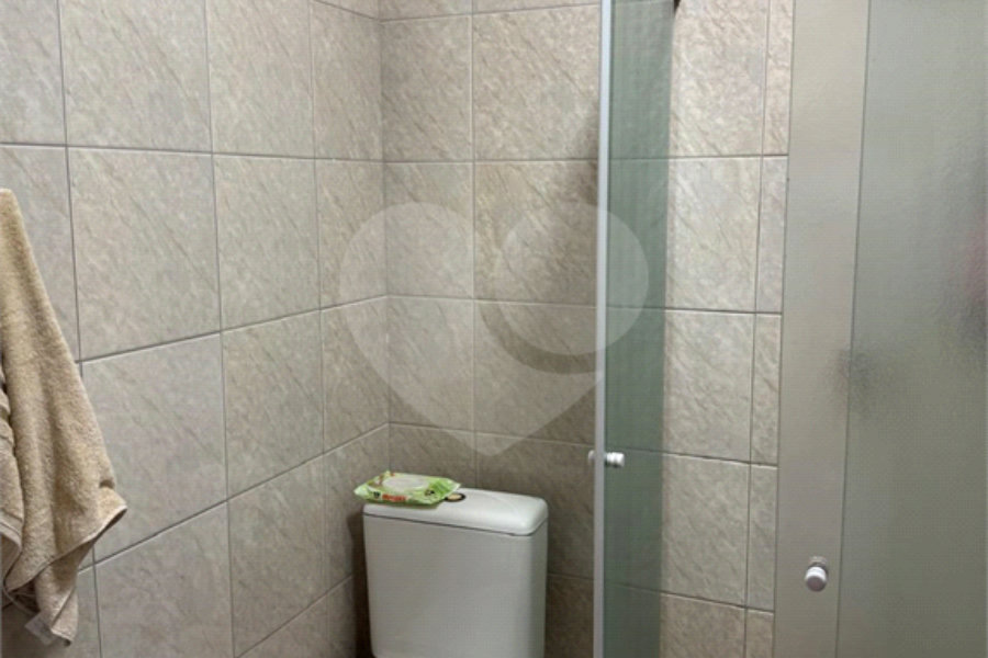 Casa à venda com 3 quartos, sendo 1 suíte, no condomínio Felipe, São Paulo - SP