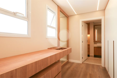 Apartamento à venda com 2 quartos, sendo 1 suíte,  em Vila Uberabinha, São Paulo, SP