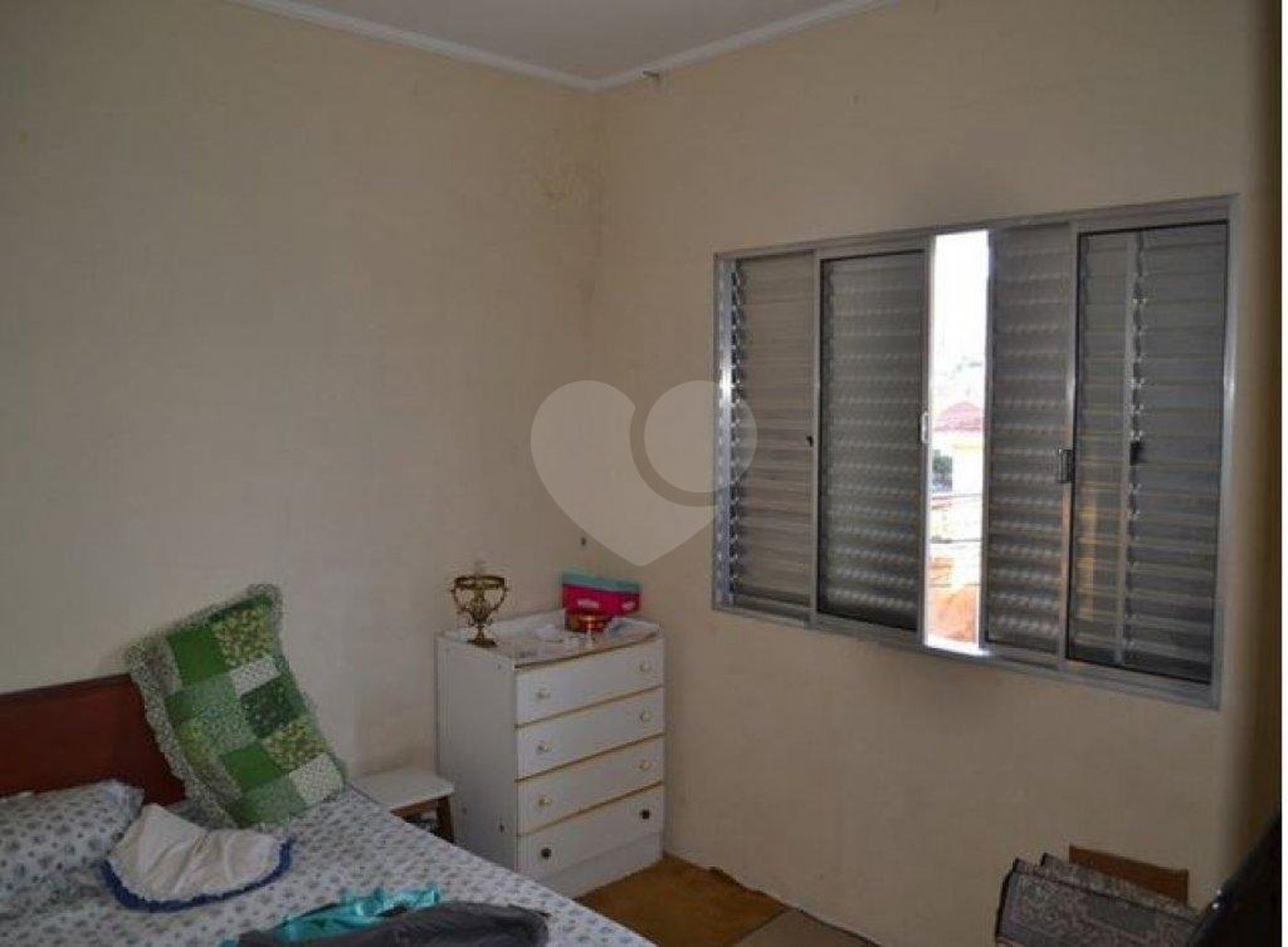 Sobrado à venda com 2 quartos em Vila Nivi, São Paulo, SP