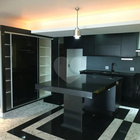Apartamento à venda com 2 quartos, sendo 1 suíte, em Vila Andrade, São Paulo, SP