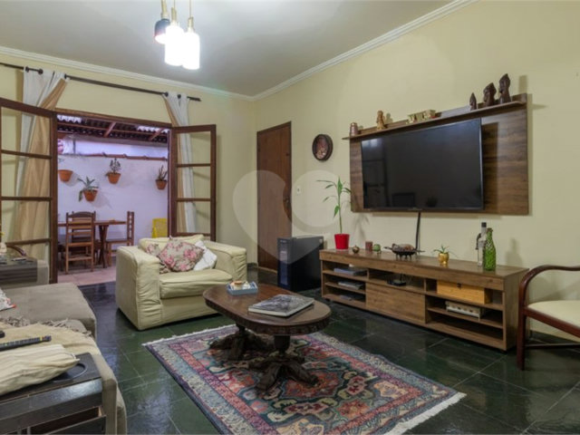 Casa à venda com 3 suítes em Santana, São Paulo, SP