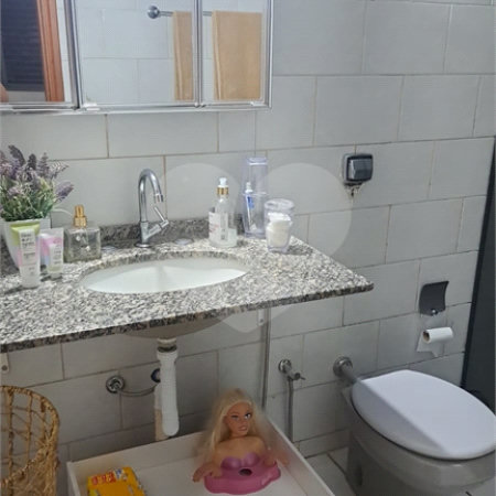 Casa à venda com 3 quartos, sendo 1 suíte,  em Jardim das Estações (vila Xavier), Araraquara, SP