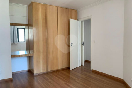 Apartamento à venda com 2 quartos em Vila Olímpia, São Paulo, SP