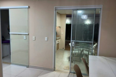 Casa à venda com 3 quartos, sendo 1 suíte,  no condomínio Vila flora, Hortolândia - SP