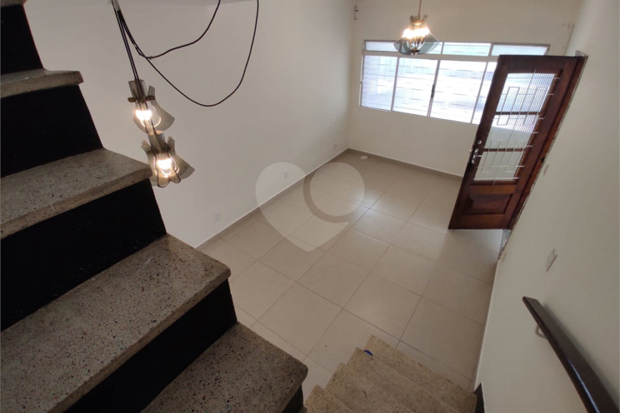 Sobrado à venda com 2 quartos em Parada Inglesa, São Paulo, SP