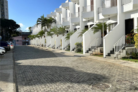 Casa para alugar com 2 quartos, sendo 1 suíte, no condomínio Terra Nostra III, São Paulo - SP