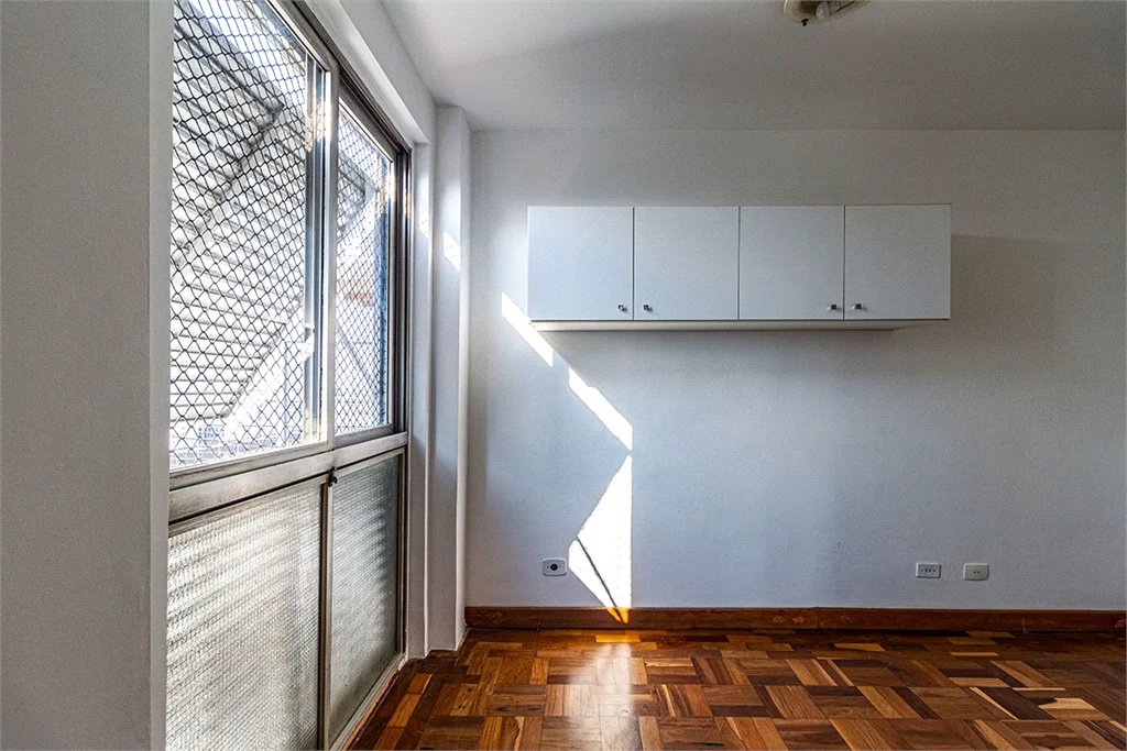 Cobertura à venda ou para alugar com 3 quartos, sendo 2 suítes,  em Pinheiros, São Paulo, SP
