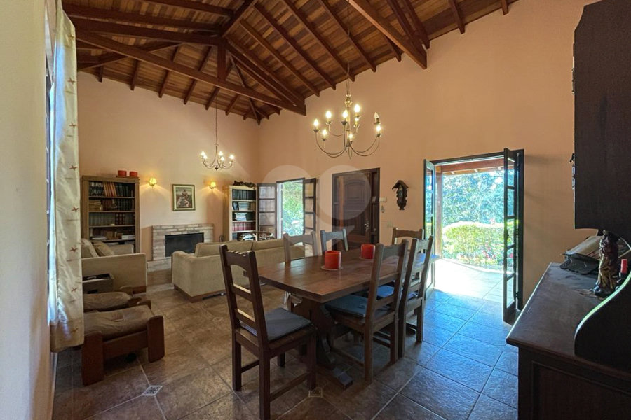 Casa à venda com 4 suítes no condomínio Alpes de Mairiporã, Mairiporã - SP