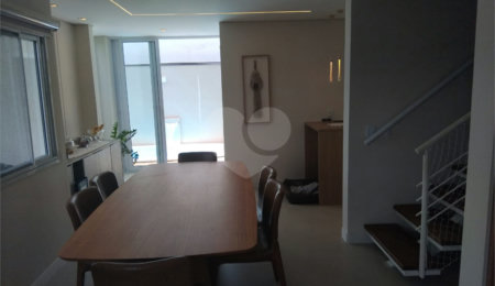 Casa à venda com 4 quartos, sendo 1 suíte,  no condomínio Vivaldi, Mogi das Cruzes - SP