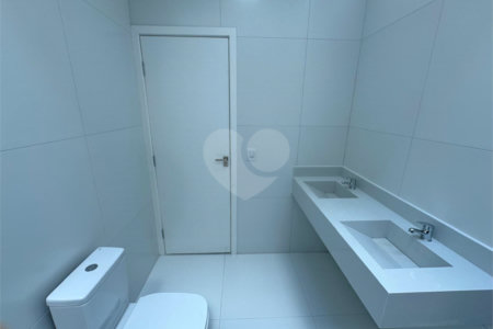 Casa à venda com 3 quartos, sendo 1 suíte, no condomínio Terras de São Francisco, Sorocaba - SP